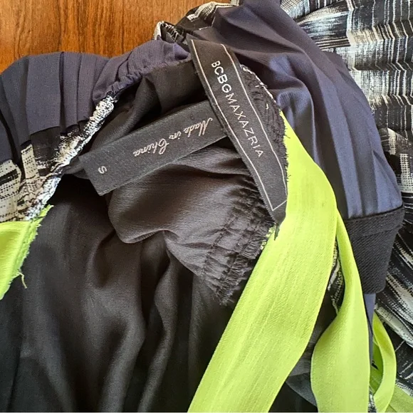 BCBG Constantine maxi dress - blue, green pleated - Picture 8 of 8